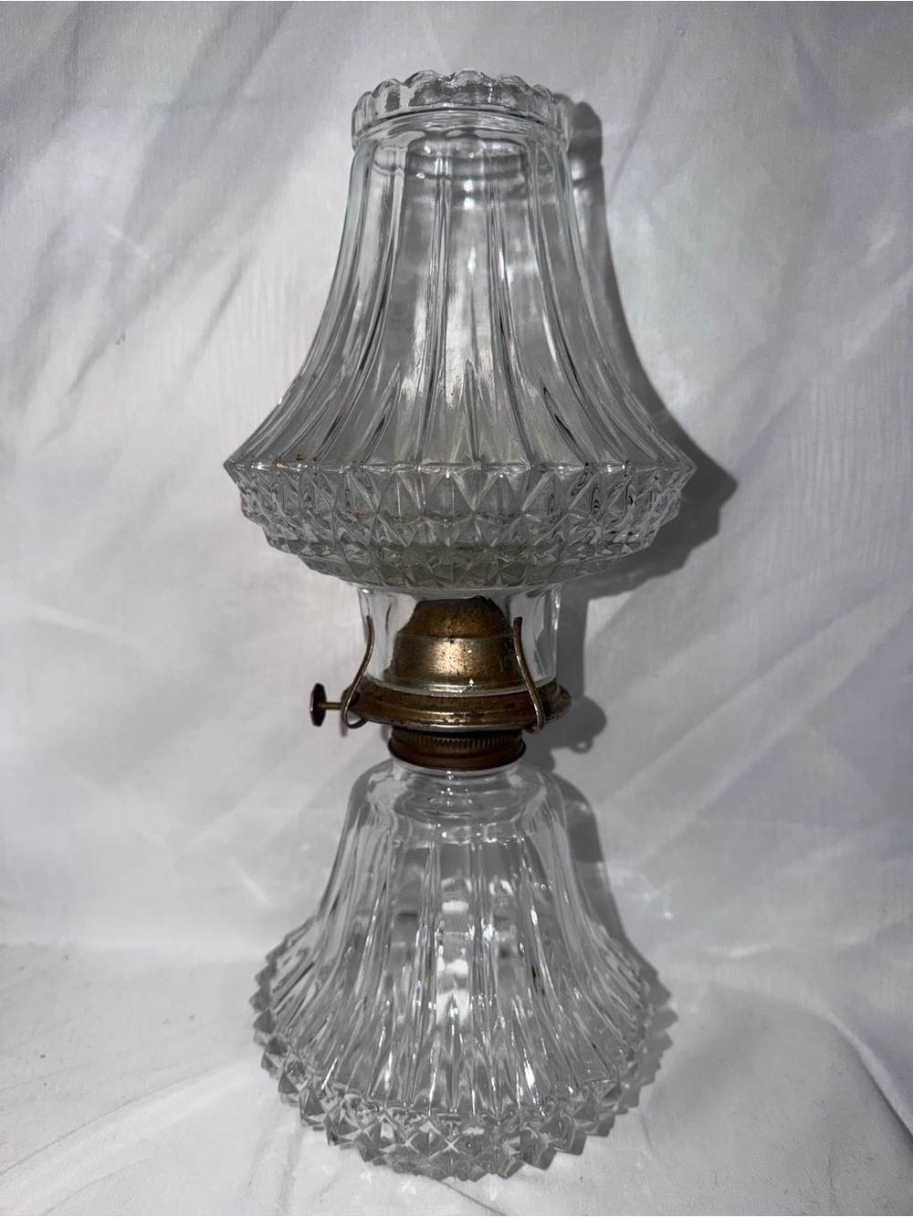classic clear glass oil lamp